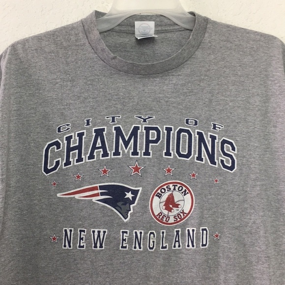 ✅New England Patriots Red Sox Champions Shirt XL - Picture 2 of 4